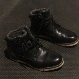 Black unionbay boots